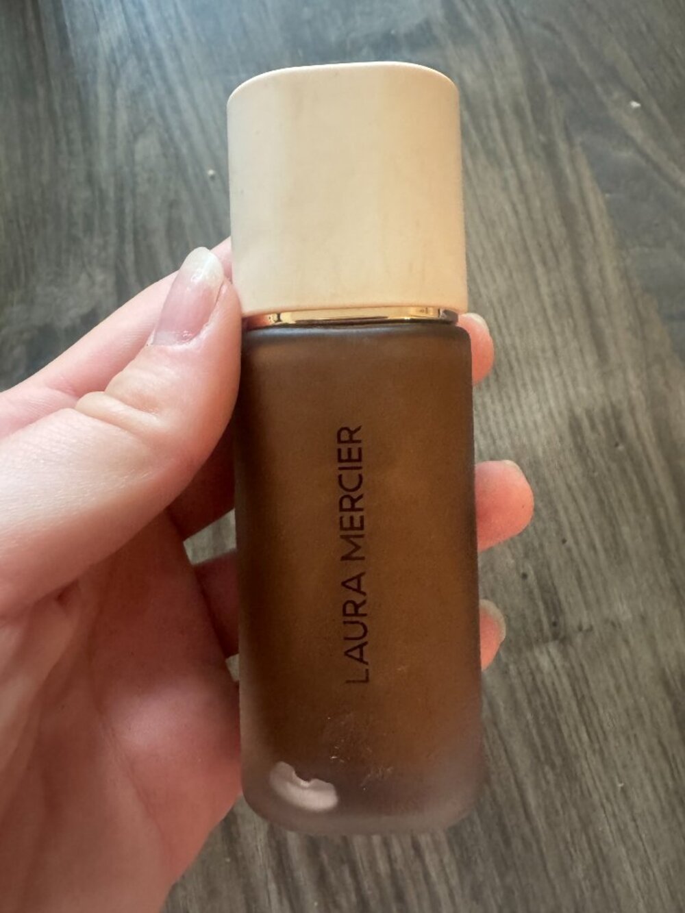laura mercier foundation clove